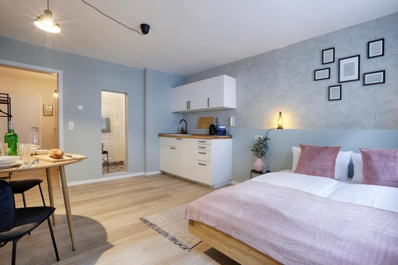 Homie Stay Julius Apartments - Iphofen Bagian luar foto
