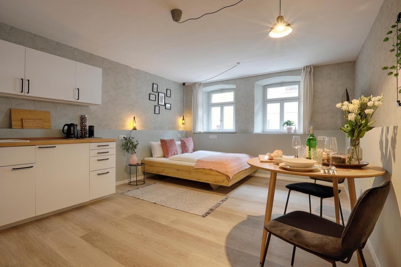 Homie Stay Julius Apartments - Iphofen Bagian luar foto